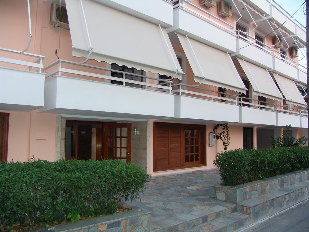 Kochili Apartments Néos Pírgos Εξωτερικό φωτογραφία